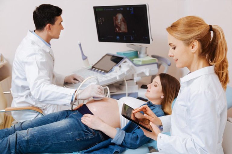 High Risk Pregnancy Specialist | Lady Doctor For Pregnancy